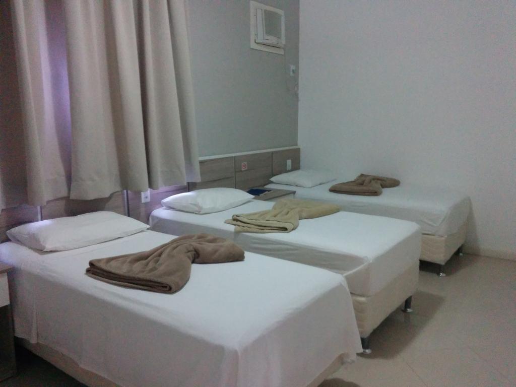 Hotel Mundial อีตาบูนา ห้อง รูปภาพ