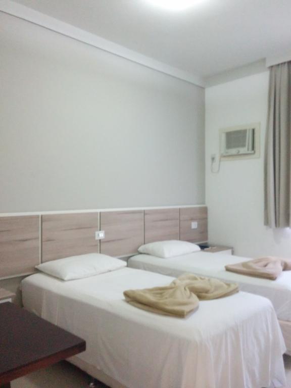 Hotel Mundial อีตาบูนา ภายนอก รูปภาพ